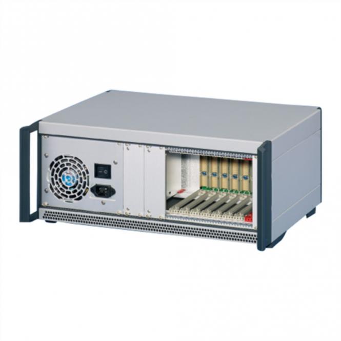 Système CPCI avec PSU ATX. Desktop, 4 U, 8 slots, 84 HP 